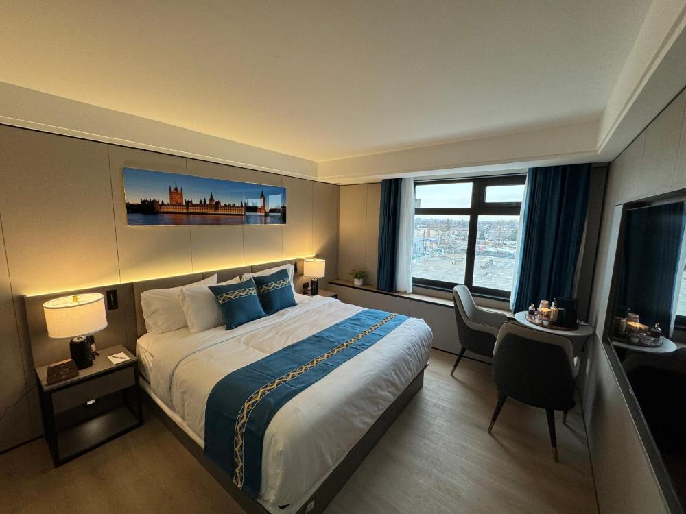 Deluxe Single Room interior
